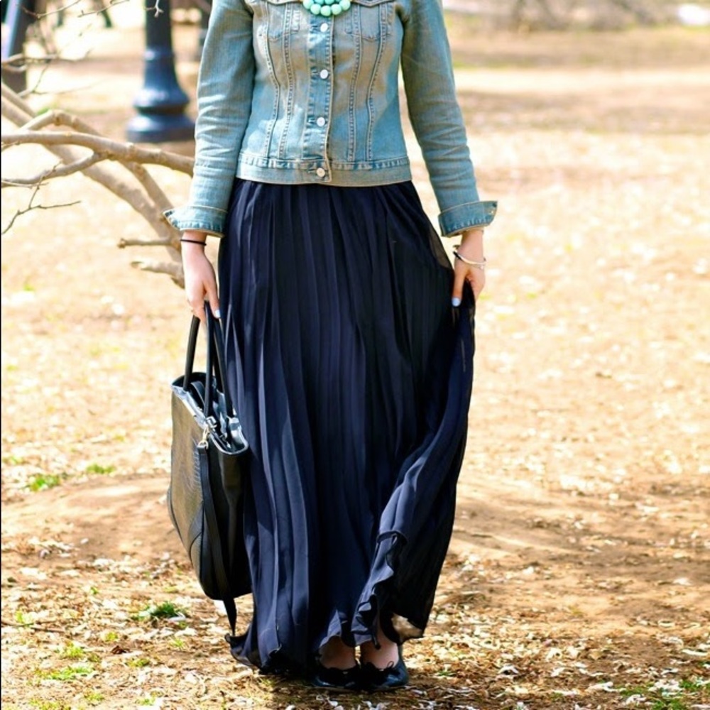 Black Pleated Maxi Skirt by Asos, US 2